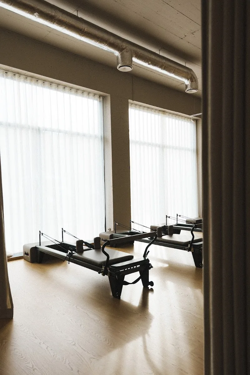 LONA Pilates Reformer Studio