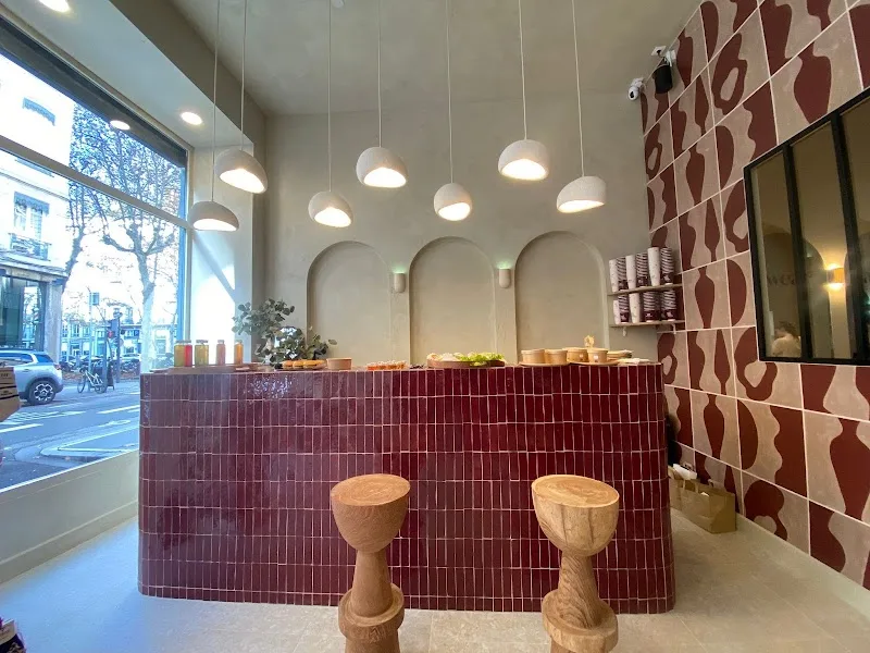 The New Me Lyon 6 Foch