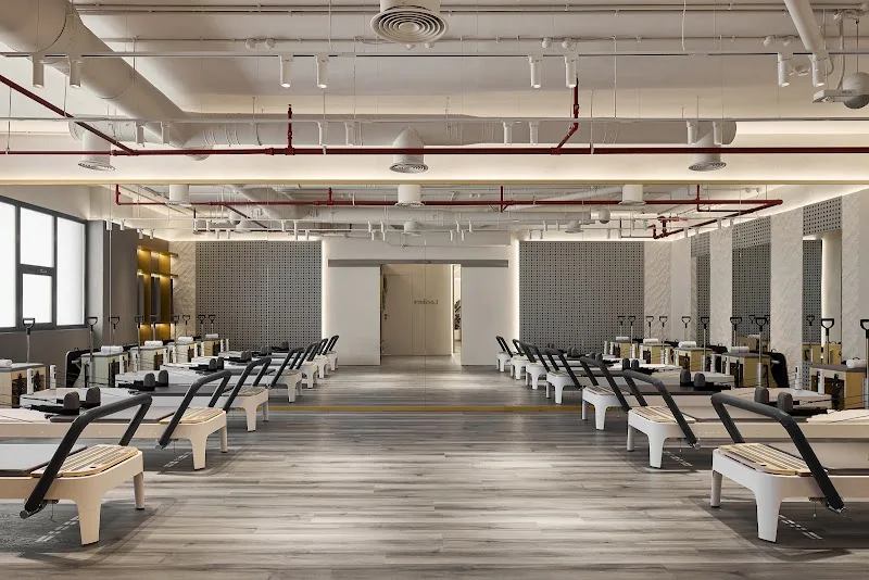 Curve Pilates Center